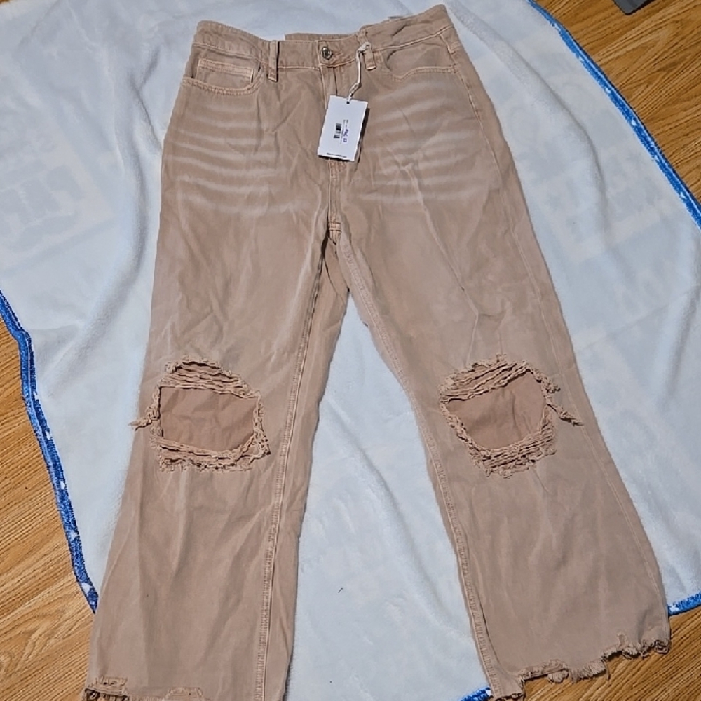 NWT Vervet Los Angeles. 90s Vintage Flare Distressed Jeans Size 28